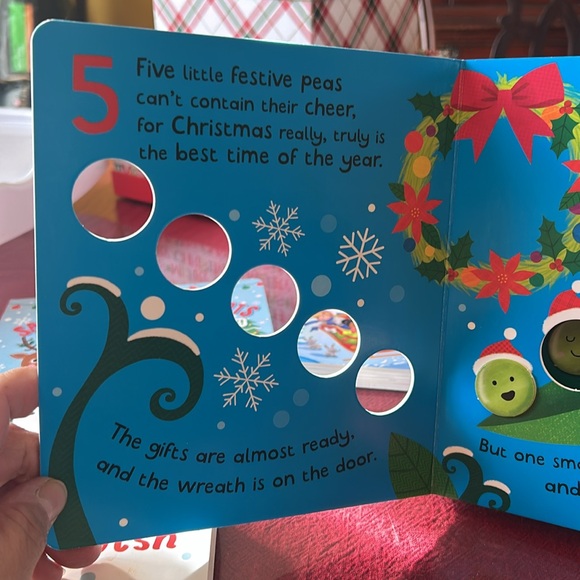 5 toddler hard page books for Christmas - Picture 9 of 16